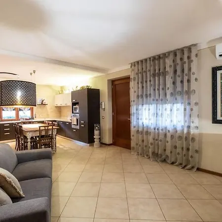 Nadia House Sommacampagna Verona Апартаменты *